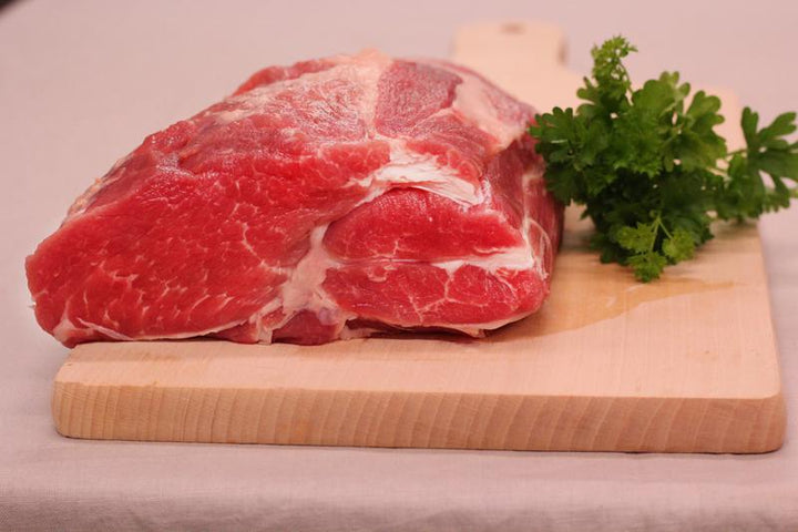 Karkówka wieprzowa bez kości pół 1 kg