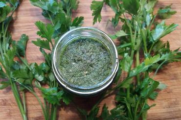 Pesto ze świeżej natki pietruszki 120g