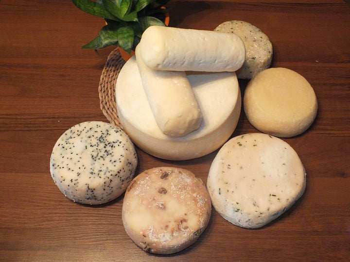 Ser kozi z kminkiem 200 g